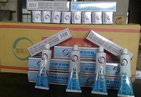 本產品是由潤滑油基礎油經精餾、稠化并加入適量的添加劑，再經后處理后制得。本產品主要用作真空系統的活動部分和可拆卸部分的密封和潤滑。1、2、3號適用于30℃條件下使用，4號最高使用溫度可達120℃，可用